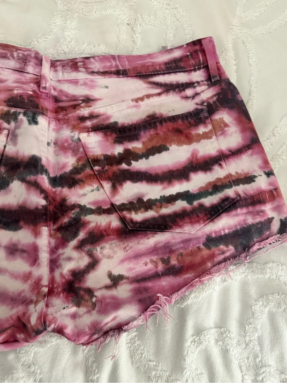 AGOLDE Pink and Brown Tie-Dye Cutoff Denim Shorts - Picture 8 of 8